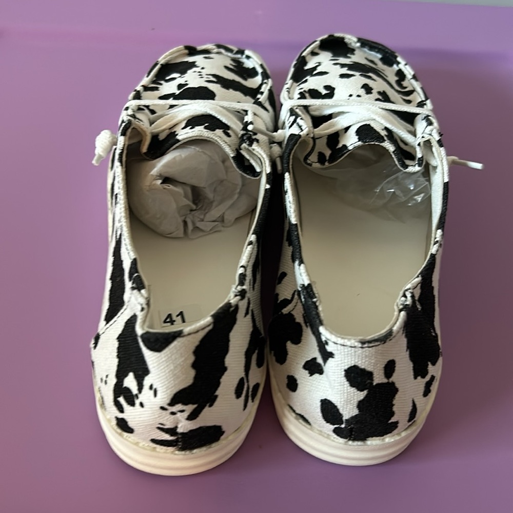 Sneakers - Picture 5 of 5